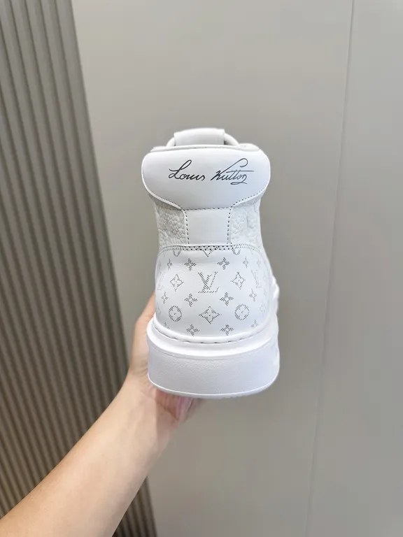 Louis Vuitton Shoe 